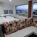 Ξενοδοχείο με διαμερίσματα Asia Apart Hotel Κουσάντασι