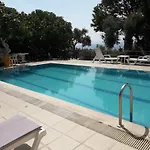 Asia Apart Hotel Ξενοδοχείο με διαμερίσματα Κουσάντασι